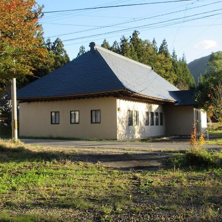 民泊くま - 絵画と音楽の宿 Inawashiro Εξωτερικό φωτογραφία