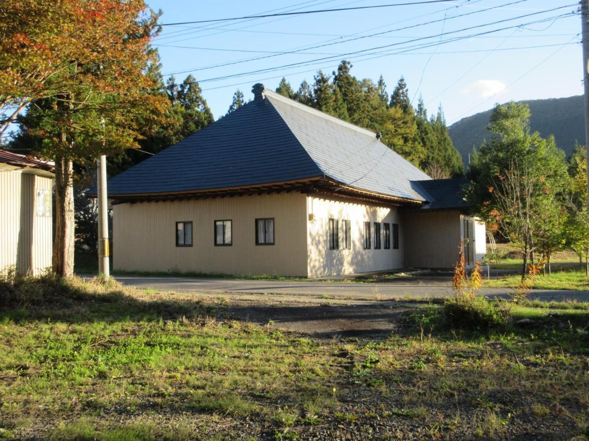 民泊くま - 絵画と音楽の宿 Inawashiro Εξωτερικό φωτογραφία